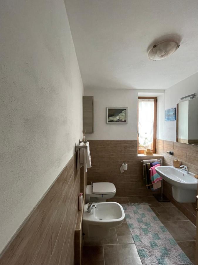 La Casa Di Pucci Nel Borgo Affrescato Di Parlasco Cortenova Екстер'єр фото